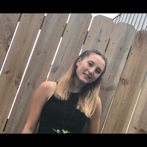 Meet your Posher, Brittany - Picture 2 of 2